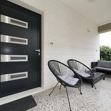 Apartment And Room Mare Zadar Exterior foto